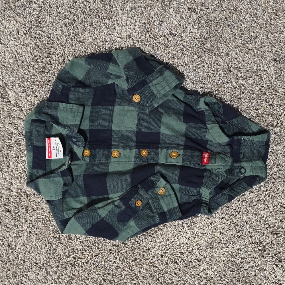 Wrangler Button Down Shirt